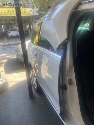 Peugeot 5008 sağ arka kapı