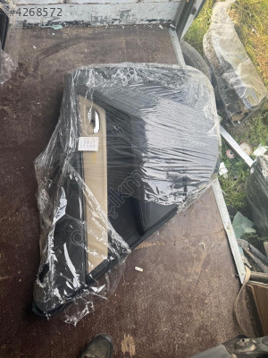 TOYOTA COROLLA  ÇIKMA SAĞ SOL ARKA KAPI DÖŞEMELERİ