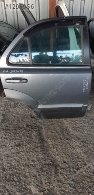 KİA SORENTO SAĞ ARKA KAPI DOLU ORJİNALL PARÇA