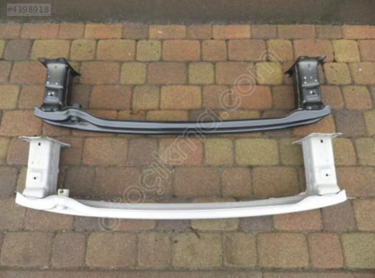 SKODA KAROQ 2017 2022 ARKA TAMPON DEMİRİ 575807305B