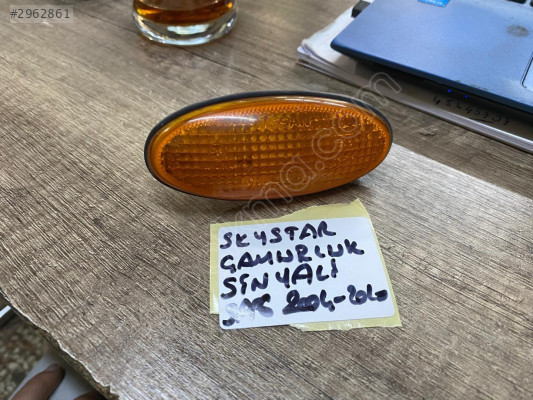 NİSSAN SKYSTAR ÇAMURLUK SİNYALİ ORJİNAL ÇIKMA 2002-2010 MODEL