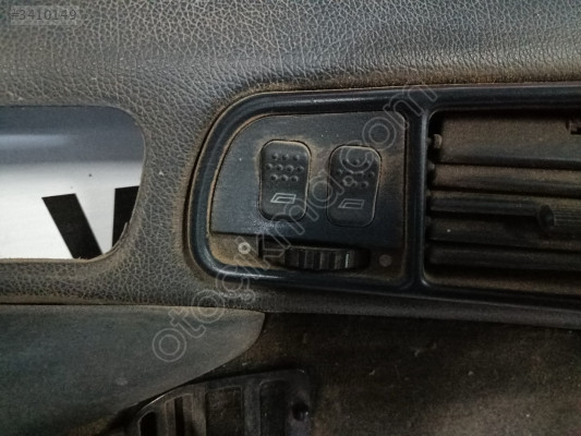 ALFA ROMEO 146 SOL ÖN CAM DÜĞMESİ