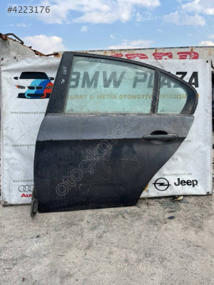 BMW E90 SOL ARKA KAPI