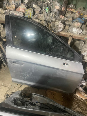 SEAT LEON 2013 2020 SAĞ ÖN KAPI DOLU HATASIZ