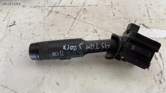 opel astra j 2018 çıkma orjinal sinyal kolu (son fiyat)