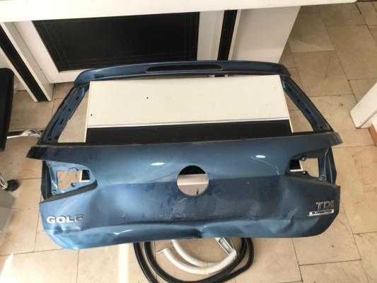 VOLKSWAGEN GOLF 7 BAGAJ KAPAĞI