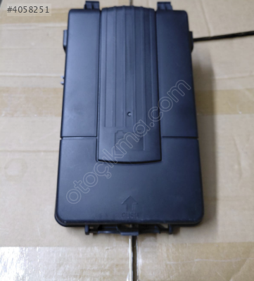 VOLKSWAGEN GOLF 5 / JETTA 2005-2010 AKÜ ÜST KAPAĞI 1K0915443