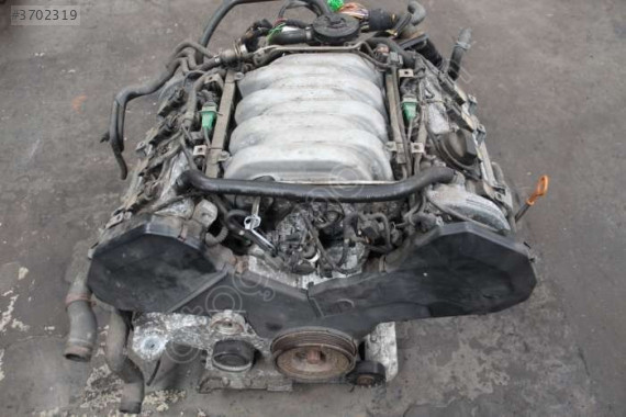 AUDİ A8 4,2 BENZİNLİ MOTOR