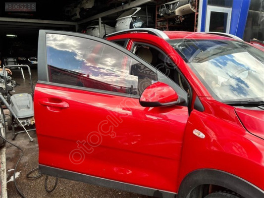 2022 Kia Stonic Sağ Ön Kapı