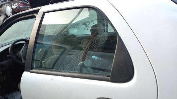 fiat palio sol arka kapı camı