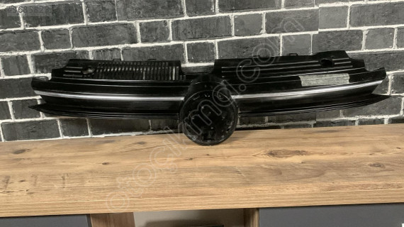 5H0853655 orjinal hatasız vw golf8 ön panjur