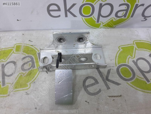 MERCEDES C SERİSİ 2020 2024 W206 ÖN PANEL BRAKETİ SAĞ A2066203802