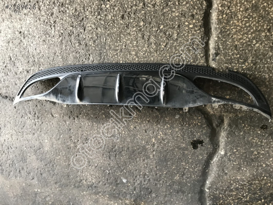 Mercedes w205 kasa AMG arka tampon difüzörü