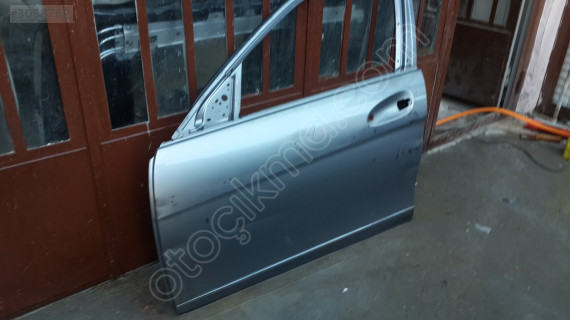 Mercedes C 204 KAPI SOL ÖN A2047220110
