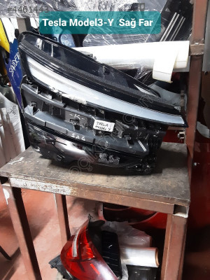 Tesla Model-Y Sağ Far