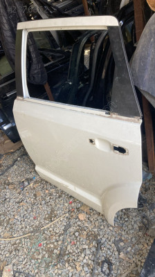 Fiat Freemont sol arka kapı temiz beyaz renk