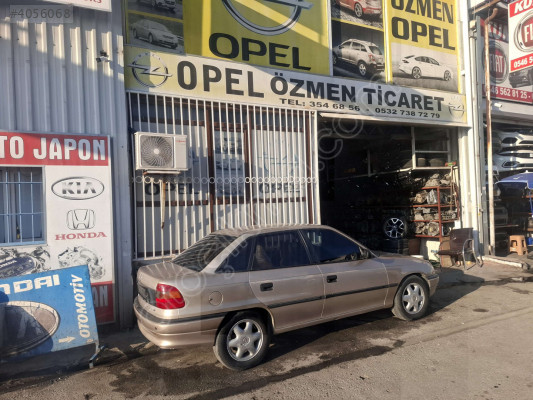 ÖZMEN OPEL ASTRA F SAĞ SOL ÖN ARKA İÇ KAPI DÖŞEMESİ