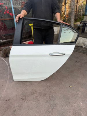 FIAT EGEA ÇIKMA SOL ARKA KAPI ORJİNAL