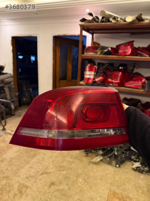 Volkswagen Passat B7 Sol Arka Stop