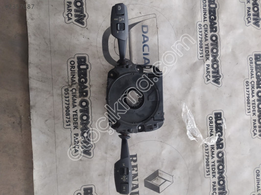 BMW E90 2011. 01108170