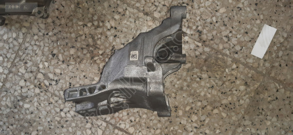 Mercedes C 205 MOTOR BAĞLANTI A6262230000