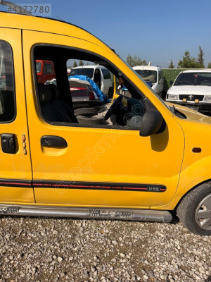 Renault kangoo sağ ön kapı