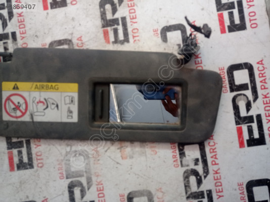 Audi 8V RS3 Sağ/Yolcu Yan Güneşlik 8W0857552