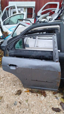Bursa Çevik Oto'dan Honda Civic Sağ Arka Kapı Parçası
