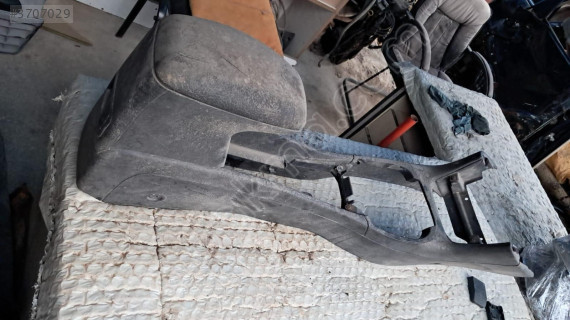 OPEL VECTRA B KOL DAYAMALI ORTA KONSOL.OTO ERKAN ÜNYE