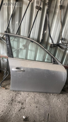 BMW E60 SAĞ ÖN KAPI OTO FEDAİ