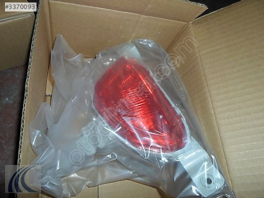 MAZDA 2 2010 YENİ YAN SANAYİ SAĞ ARKA TAMPON REFLEKTÖRÜ