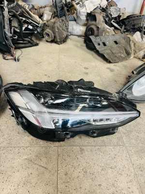 Volvo s90 çıkma orjınal ön sağ far orjinal çıkma