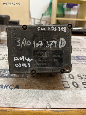 ÇIKMA VW GOLF 3 3A0 907 379 D 10.0946-0311.3 ABS BEYNİ