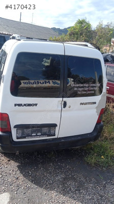 Peugeot Partner bagaj kapaklari