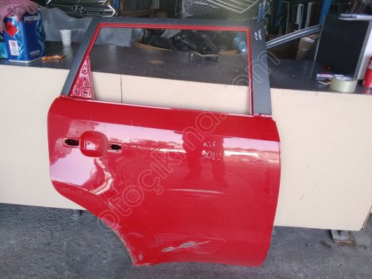 KİA SOUL SAĞ ARKA KAPI  ORJINAL YEDEK PARÇA