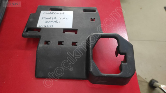 CHEROKEE SİGORTA KUTU KAPAĞI 55116229