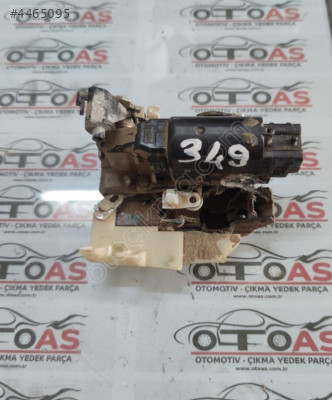 2017 DACİA DUSTER SAĞ ÖN KAPI KİLİDİ