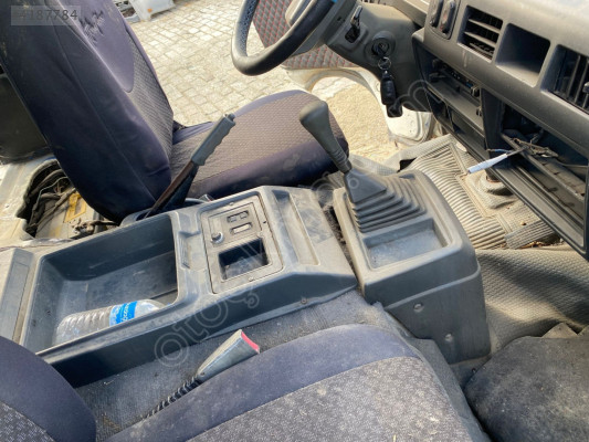 MİTSUBİSHİ L300 ORTA KONSOL