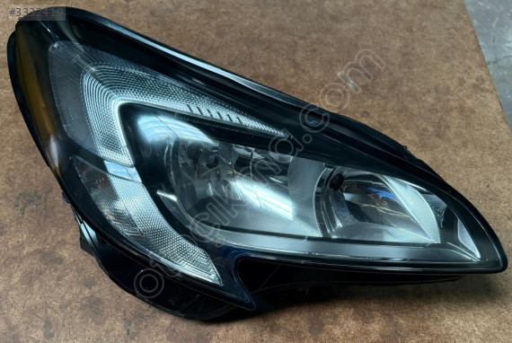 OPEL CORSA E ORJİNAL ÇIKMA SAĞ FAR