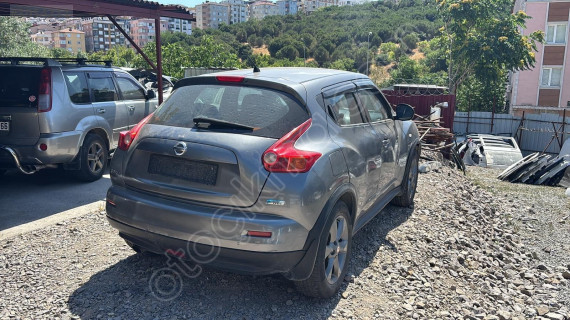 Nissan Juke Bagaj kapağı