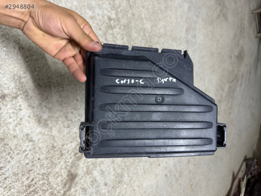 13140089 CORSA C 1.3 Dizel SİGORTA KUTU KAPAĞI ÇIKMA ORJ