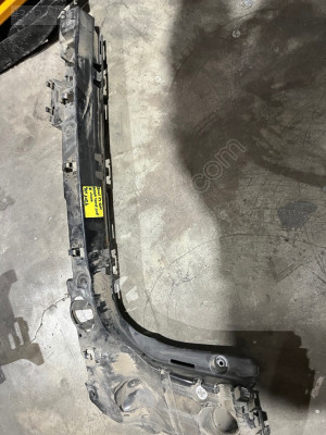 BMW X3 ARKA TAMPON SAĞ İÇ BRAKET ORJİNAL ÇIKMA PARÇA