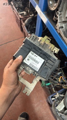 032 906 030 AB POLO ÇIKMA ORJİNAL MOTOR BEYNİ