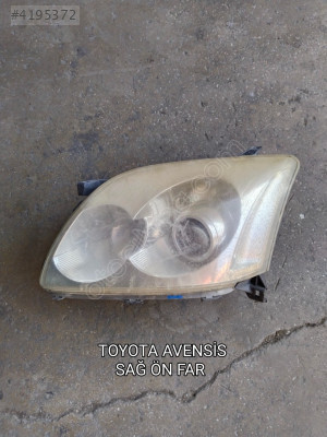TOYOTA AVENSİS MERCEKLİ SOL ÖN FAR AZ HASARLI 2003-2006