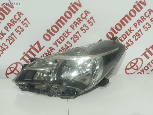 TOYOTA YARİS 2015/2016 SOL ÖN FAR