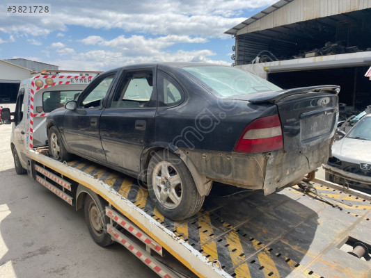 OPEL VECTRA B BAGAJ KAPAĞI ÇIKMA ORJİNAL