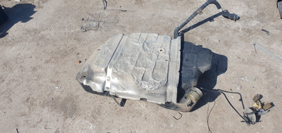 Ford Mondeo yakıt deposu
