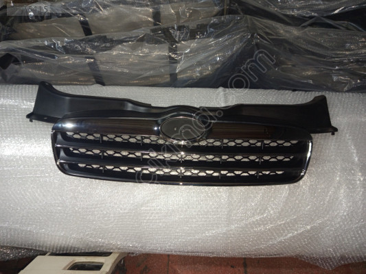 Hyundai Accent ön panjur ızgarası