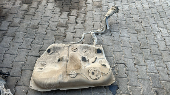 2000-2001 TOYOTA COROLLA BENZİN YAKIT DEPOSU ORJ ÇIKMA
