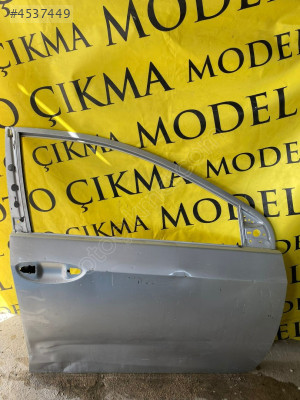 TOYOTA COROLLA SAĞ ÖN KAPI